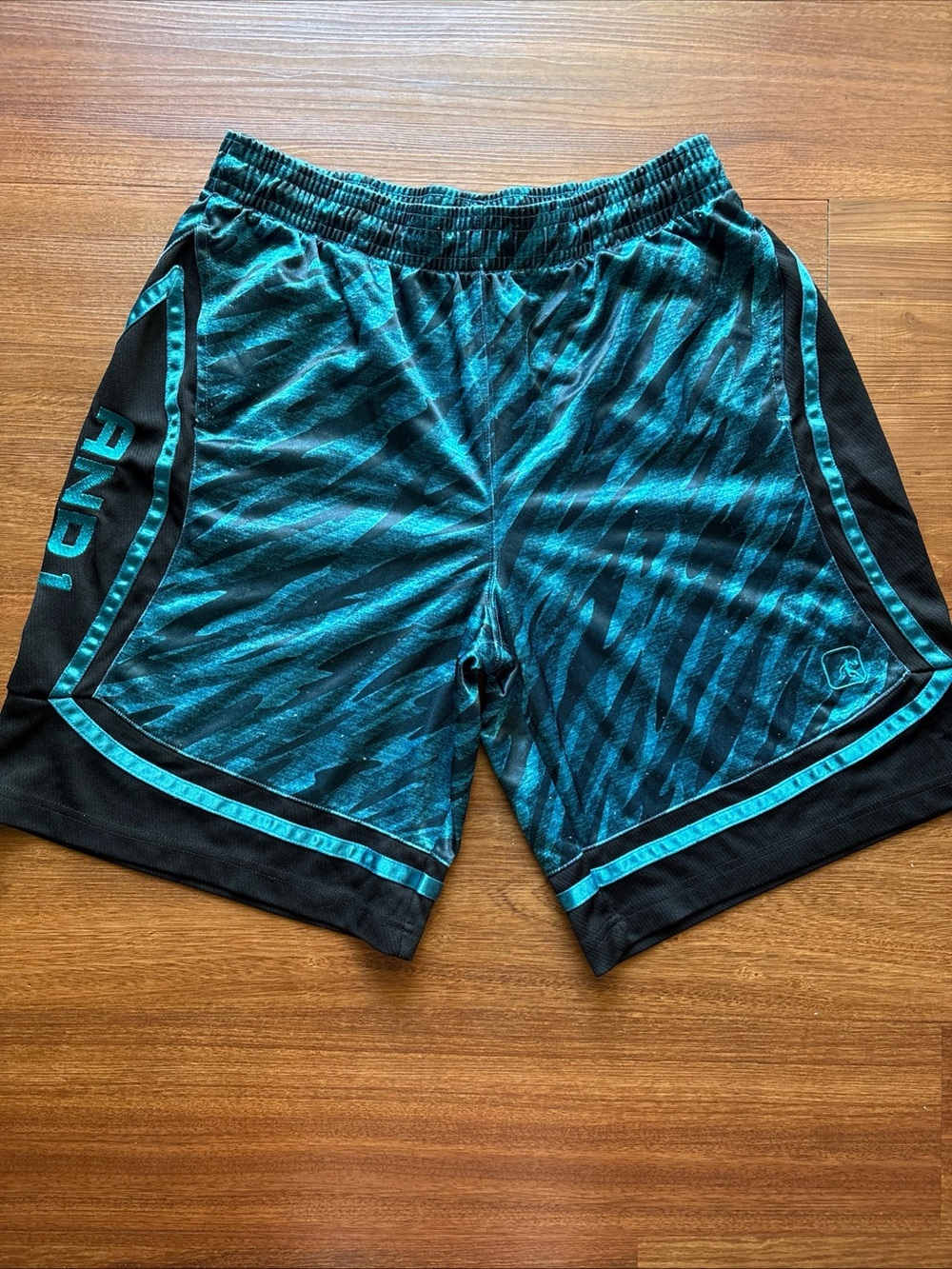 AND1 Basketball Shorts Mens Size Large Blue Camo Mesh Athletic Gym Active